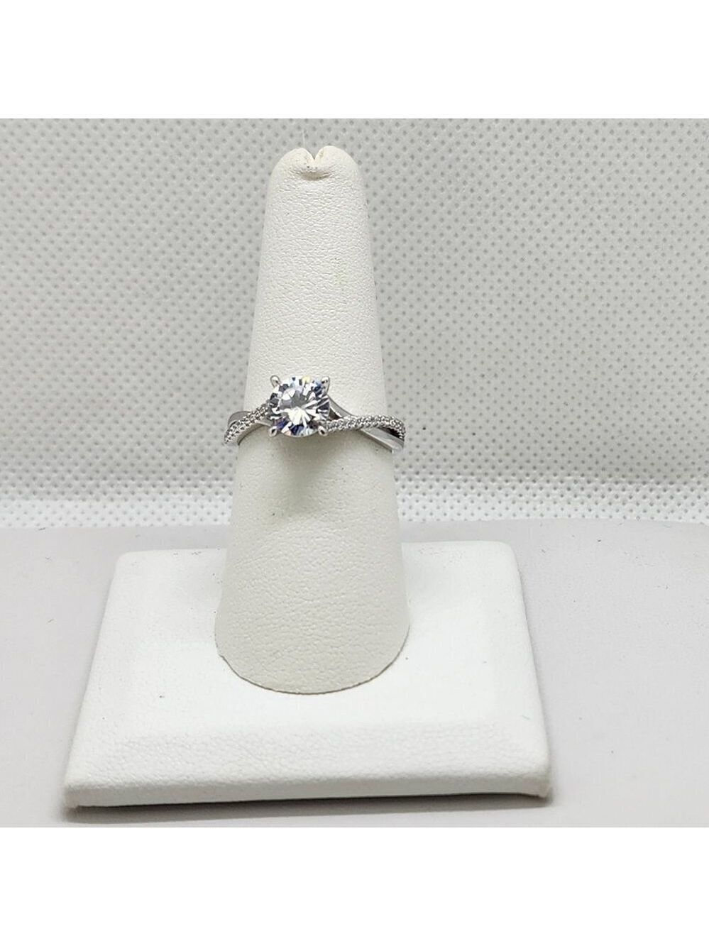 Brand New Sterling Silver 925 Twist band Gemstone Ring